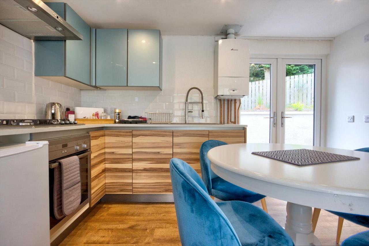 Charming 1-Bed Cottage In インヴァネス エクステリア 写真